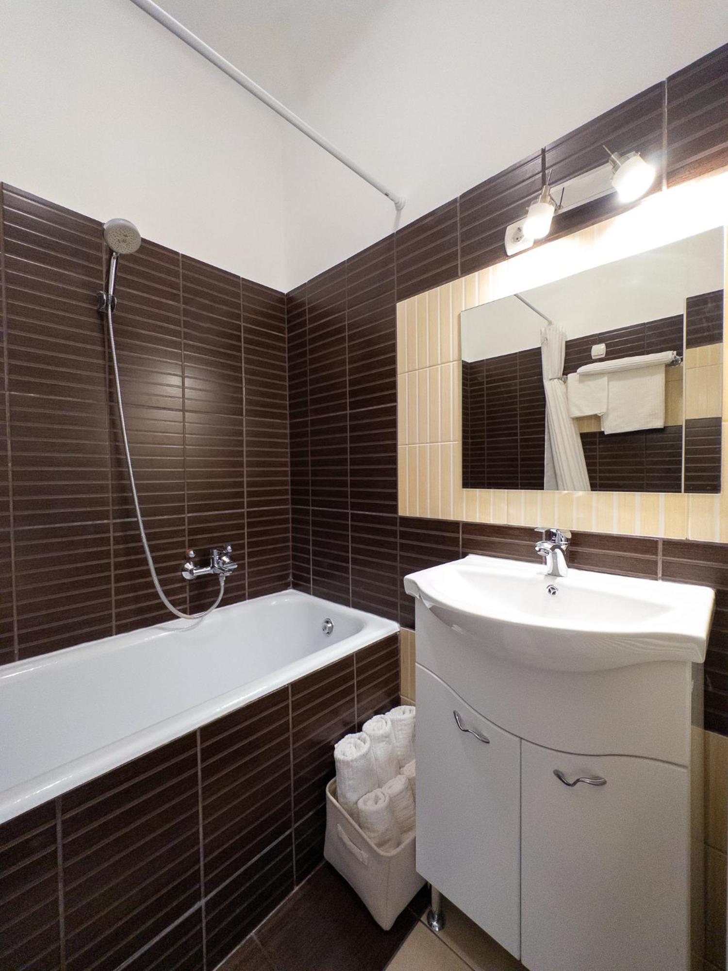 Loggia Apartman Γκιόρ Εξωτερικό φωτογραφία